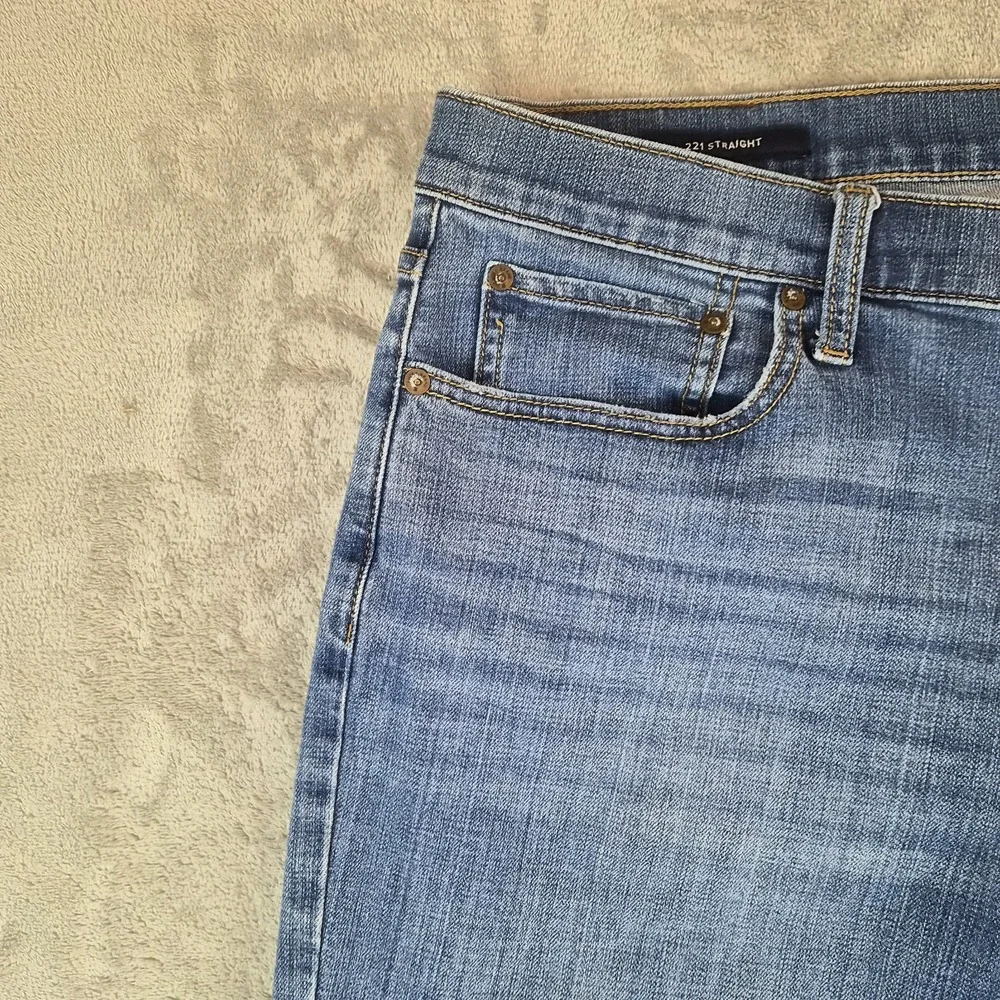 Lucky Brand 221 Straight Jeans Mens 40x30 Blue Denim Classic Fit Stretch